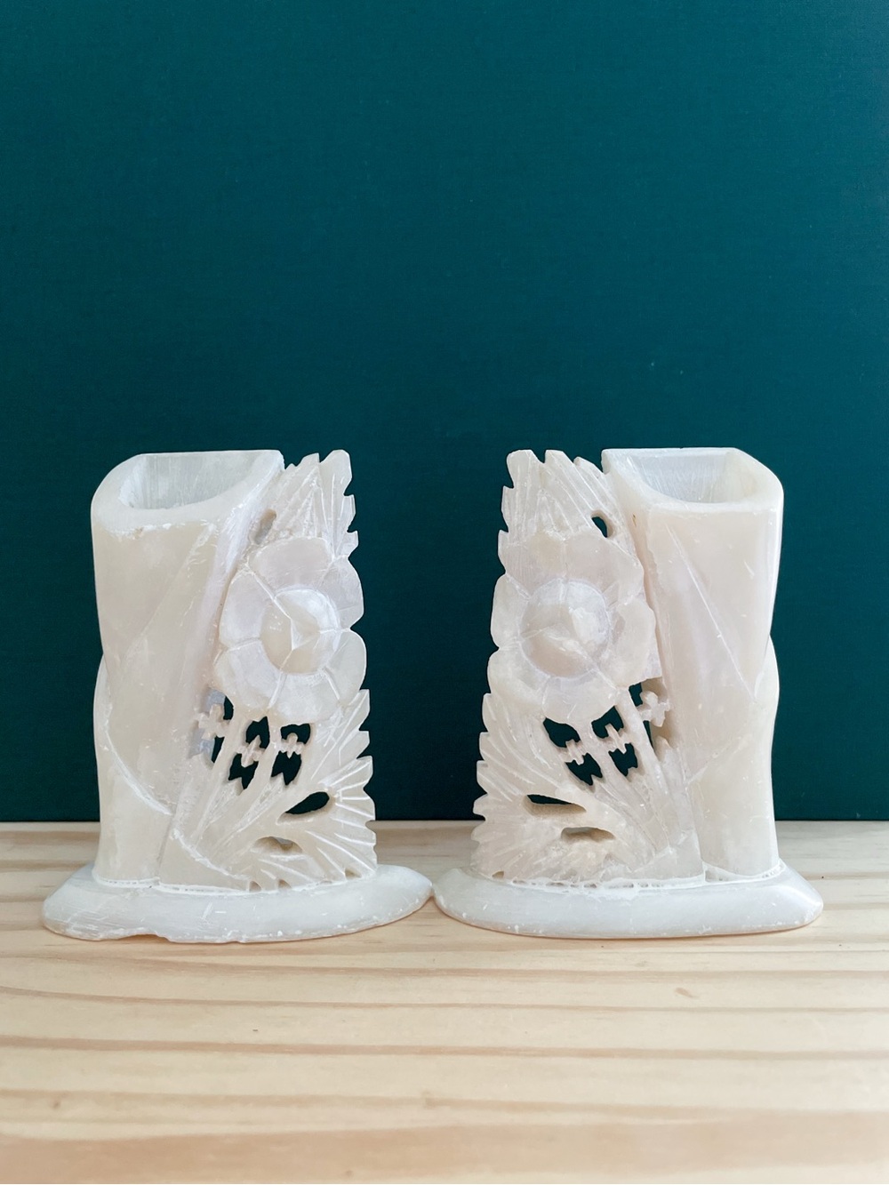 Vintage Chinese Hand-Carved White Soapstone Bud Vases - Mirrored Pair - Picture 5 of 16